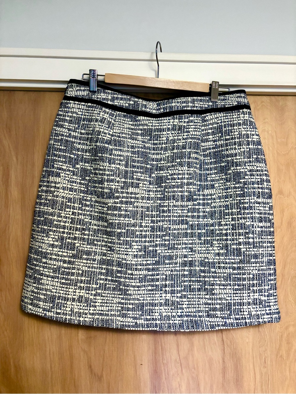 NWT Boden Navy Textured A-line Skirt size 10 - Picture 4 of 5